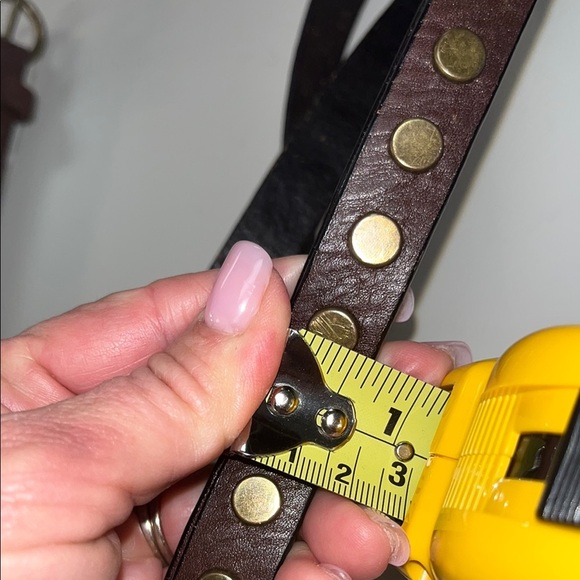 Banana Republic vintage Brown Studded Leather Belt size medium/ preowned - Picture 8 of 8